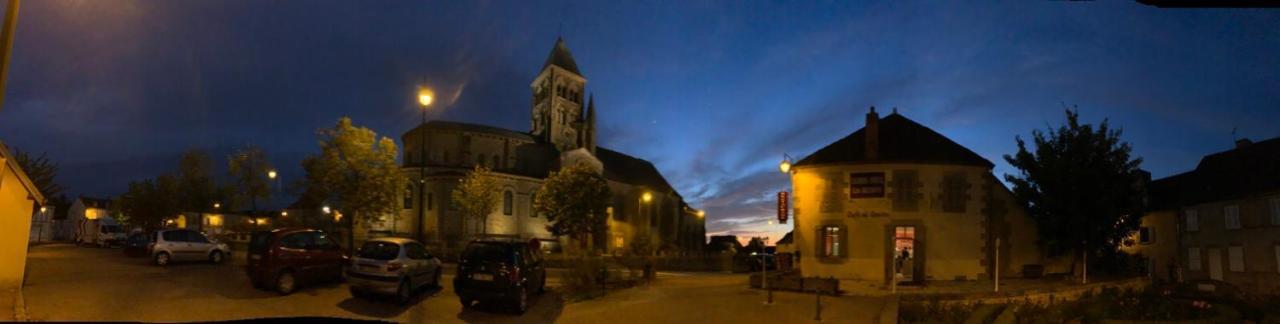 Chambres D'Hote Les Bredins Saint-Menoux Buitenkant foto